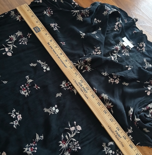 J. Jill Women's Size Large Black Floral Blouse - Picture 3 of 7